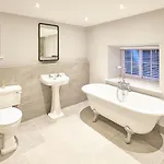 Host & Stay- Graham House