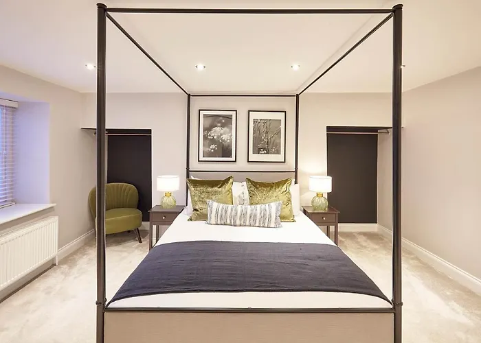 Host & Stay- Graham House Holiday home *