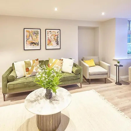 Host & Stay- Graham House Holiday home *