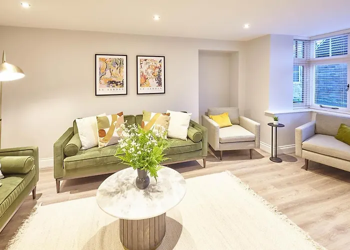 Host & Stay- Graham House Holiday home *